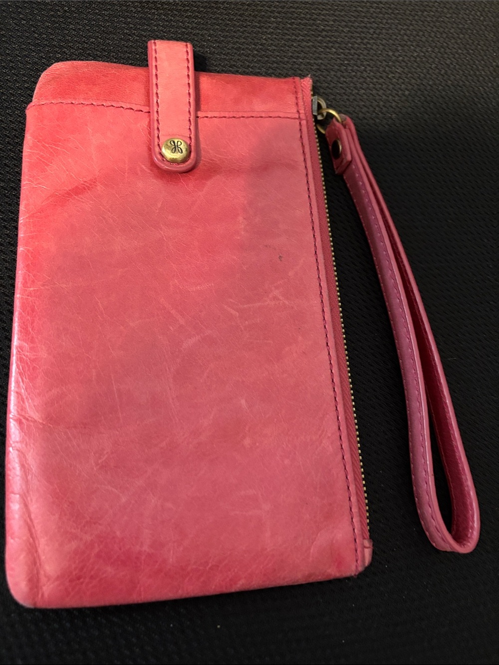 Hobo Women's Pink Leather Wristlet Phone Wallet